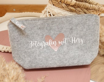 Felt bag photographer with heart | personalizable on the zipper with name | gift as a thank you