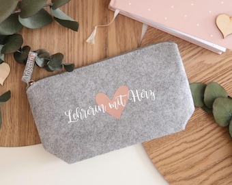 Felt bag for teachers with a heart design - gift for Christmas, birthdays, graduation or as a thank you - personalized with a name