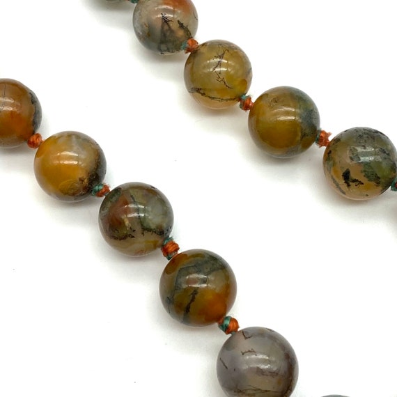 Moss Agate 1940's Graduated Hand Knotted Necklace - image 4