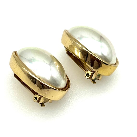 Christian Dior Large Faux Pearl Oval Clip On Earr… - image 2