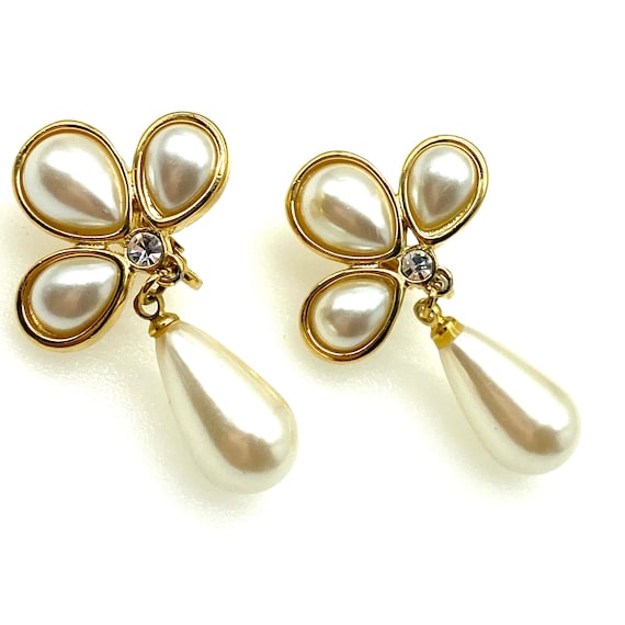 Marvella Imitation Pearl Clip On Dropper Earrings - image 1