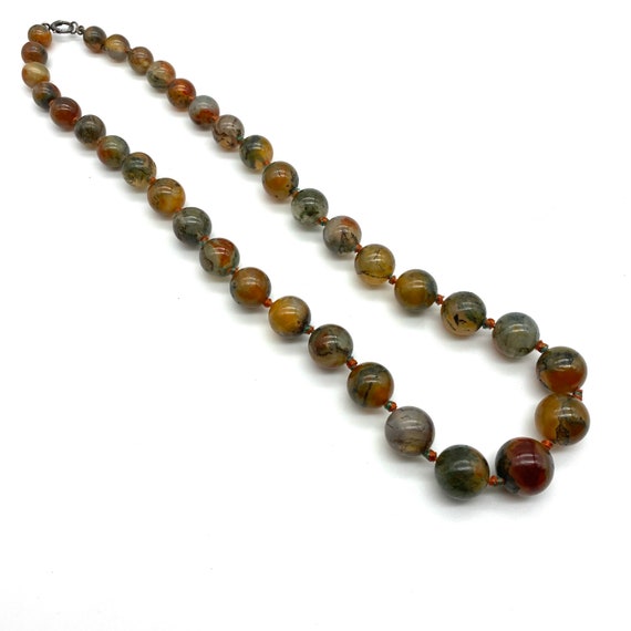 Moss Agate 1940's Graduated Hand Knotted Necklace - image 3