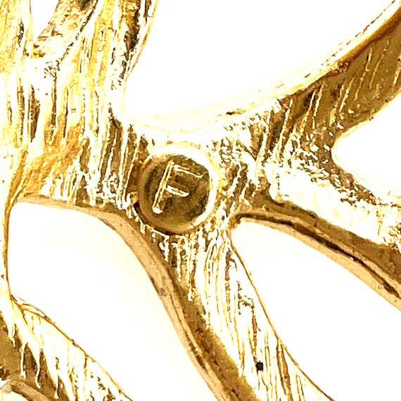 Givenchy Large Open Work Heart-Shaped Leaf Link B… - image 4