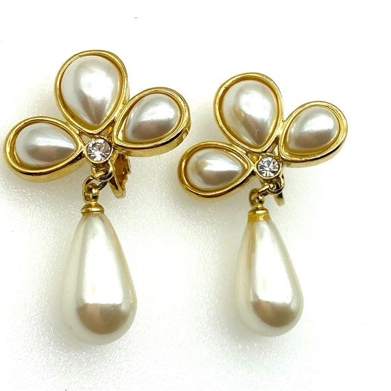 Marvella Imitation Pearl Clip On Dropper Earrings - image 2