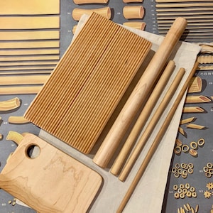 Pasta board set, macaroni, trofie, gnocchi, garganelli