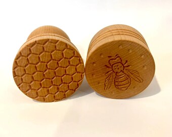 Corzetti stamp, pasta, bumble bee and honeycomb, handmade, maple
