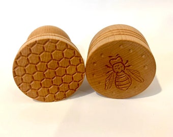 Corzetti stamp, pasta, bumble bee and honeycomb, handmade, maple