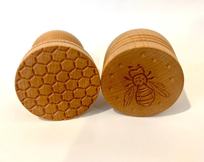 Corzetti stamp, pasta, bumble bee and honeycomb, handmade, maple