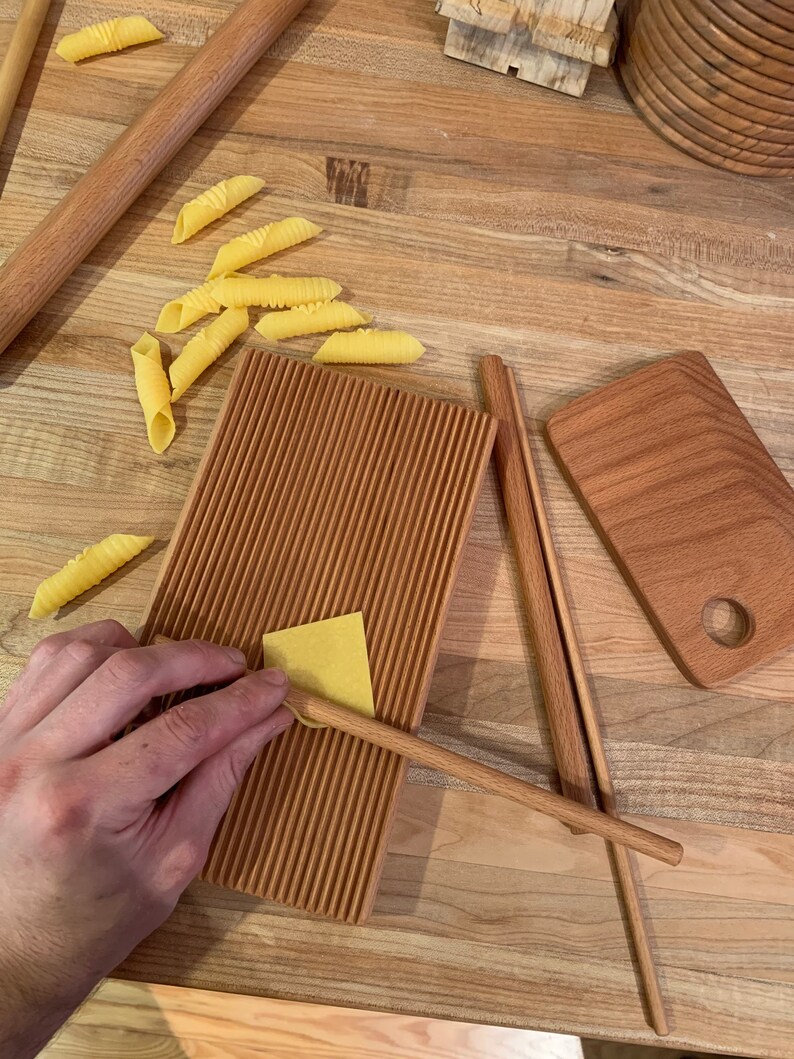 Pasta board set 6pc macaroni trofie gnocchi garganelli image 5