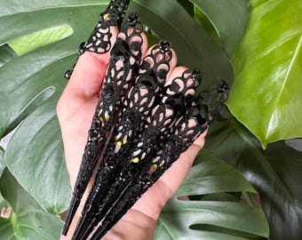 All Black Heartbreaker finger jewelry: Finger claw- Finger armour claw -Finger armour -Metal glove -Claw ring - Filigree jewelry- Hand armor