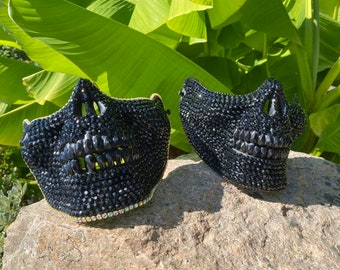 Zwart schedelmasker met tranen: gezichtsmasker, schedelmasker, traandruppels, kristallen, festival, muziekfestival