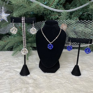 Icosahedron glass beads set