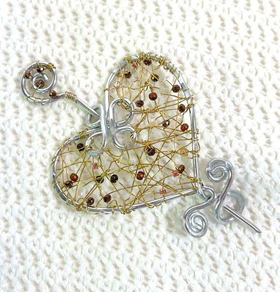 Heart Pin, Celtic Inspired, Aluminum Shawl, Brooch, Scarf  display picture 2