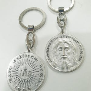 Holy Face of Jesus Medal Keyring