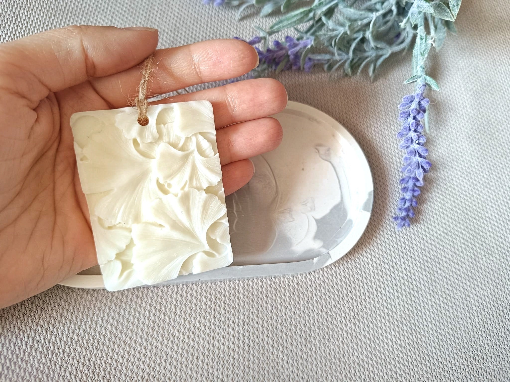 Solid scented air freshener. Soy wax setting. Vegan air freshener. Home decoration. Scented decoration. Wardrobe air freshener.