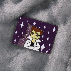 Imposter Prof Oak Hart-Emaille Pin