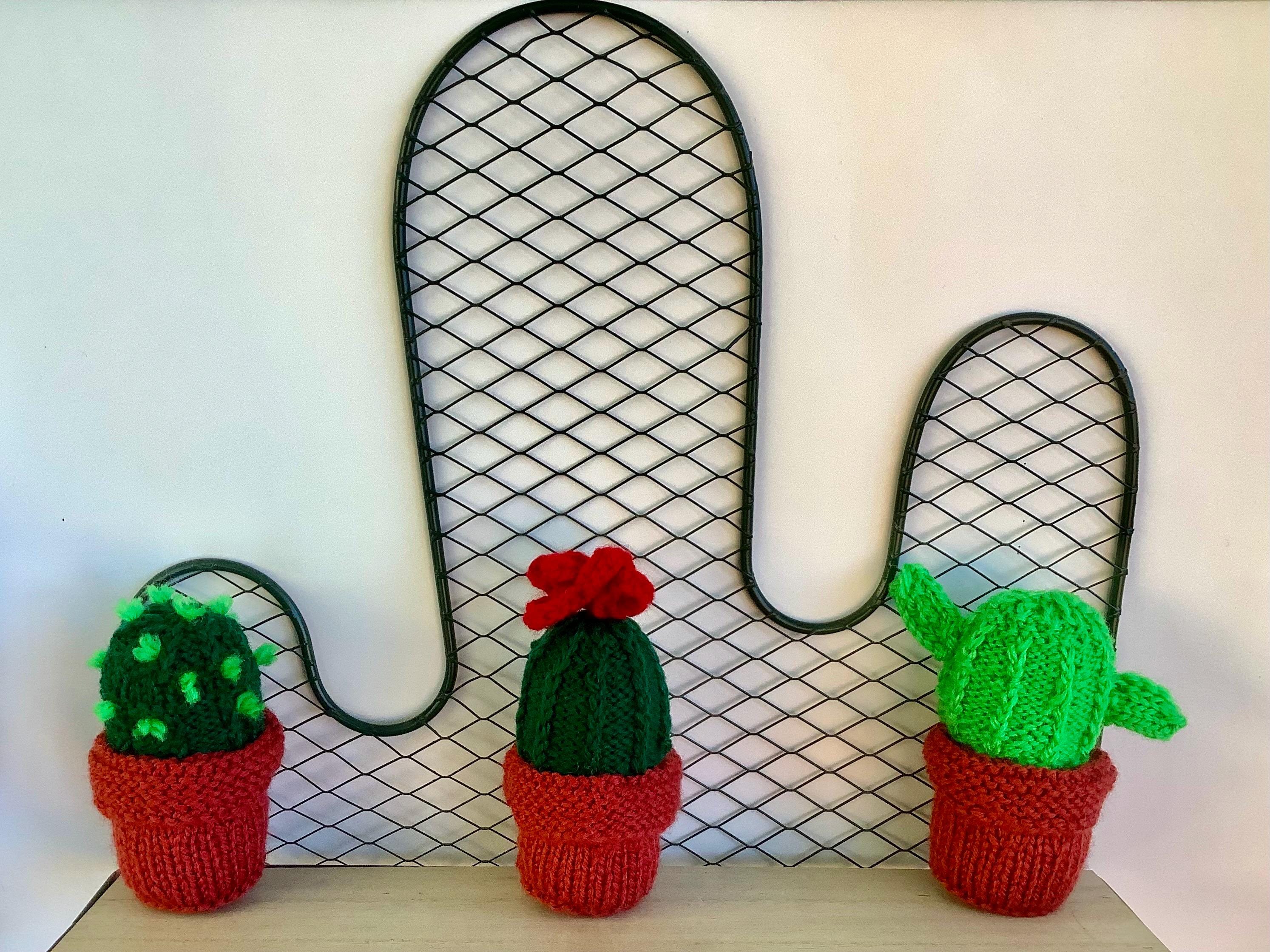 Hand Knitted Cactus Cacti - Mini Knitted Garden - Gardeners Gift - Gift Idea - Cactus Cacti