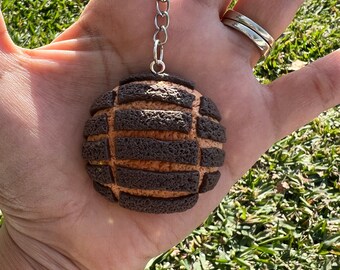 Concha Keychain- Chocolate