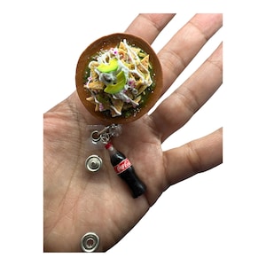 Chilaquiles Verdes Badge  Reel con coca