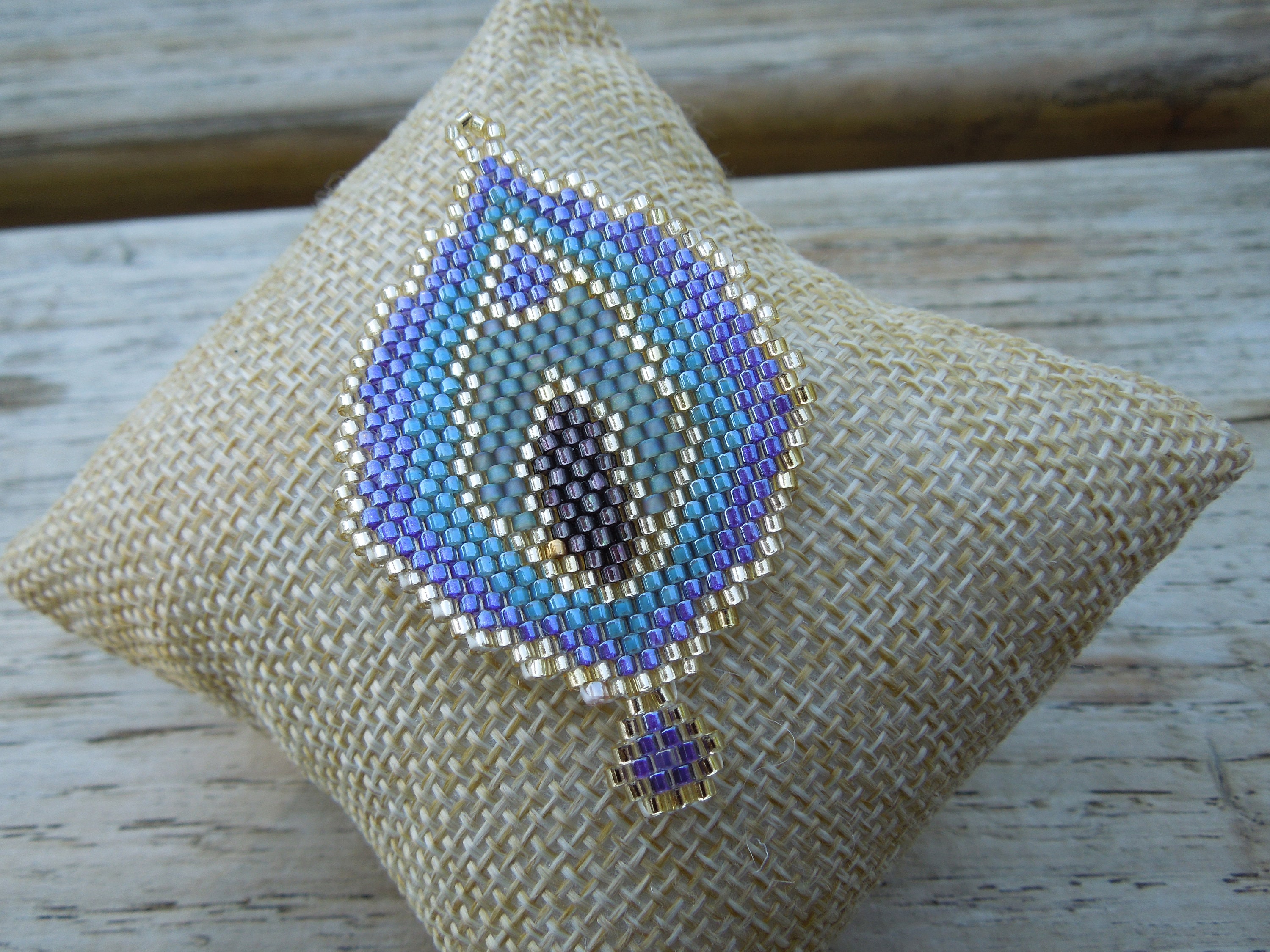 Suspension Murale Vulve