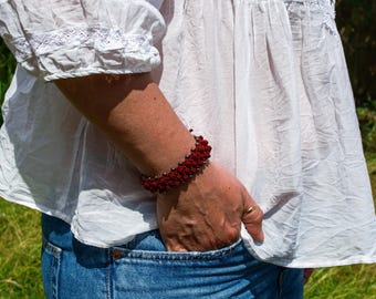 Macrame bubble bracelet, cuff bracelet with gemstone beads