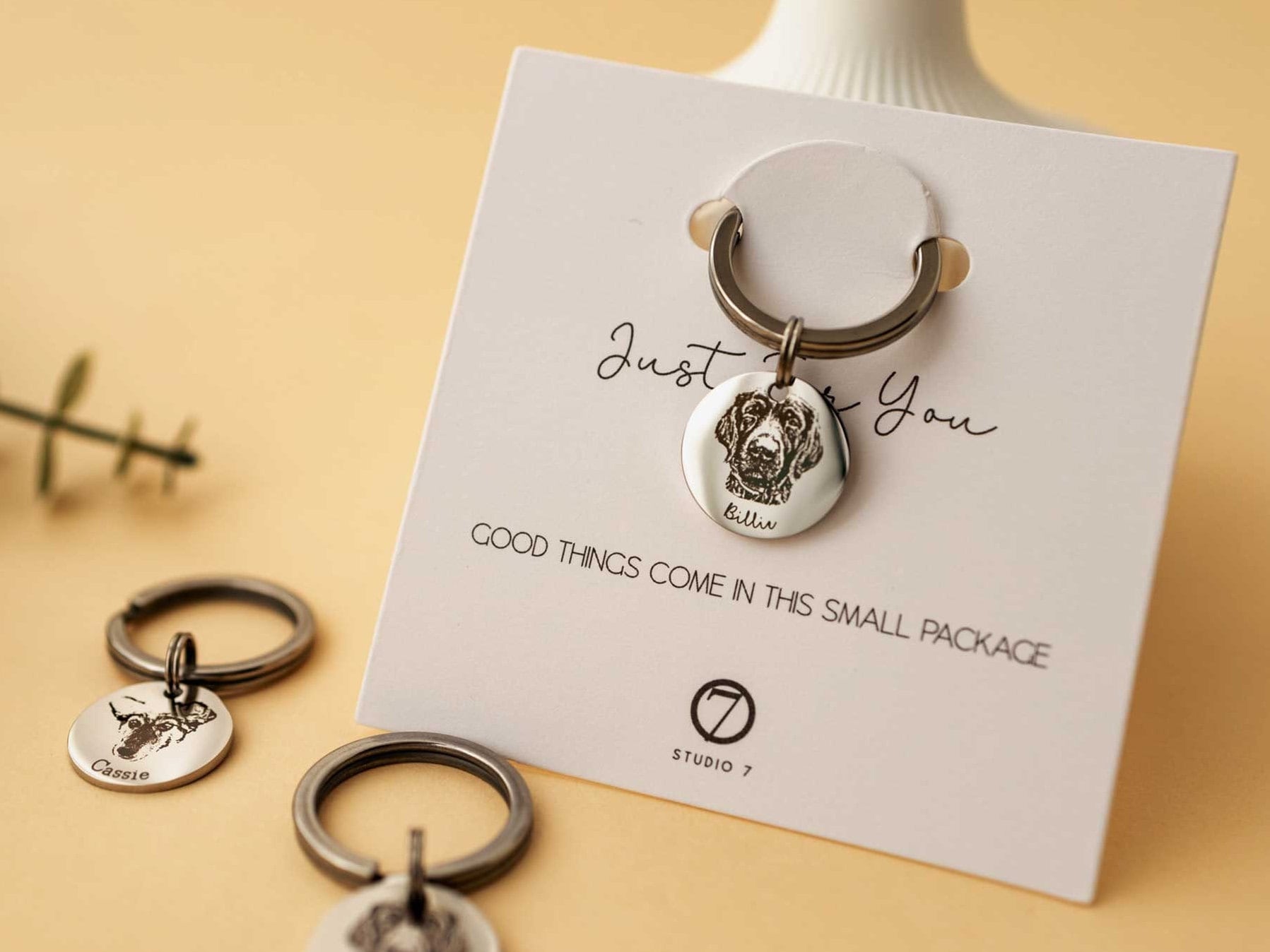 Custom Engraved Pet Portrait Keychain Dog Photo Keyring