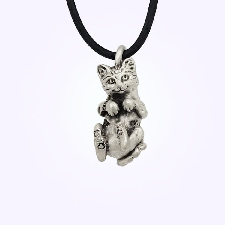 Cat charm shop necklace