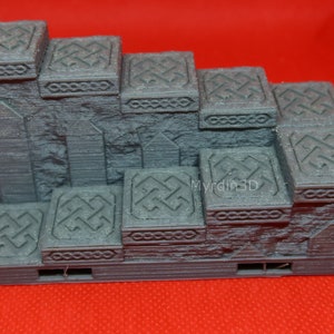 3D Terrain Dungeon Ornate/Dwarven Stairs tile – Dragonlock 28mm