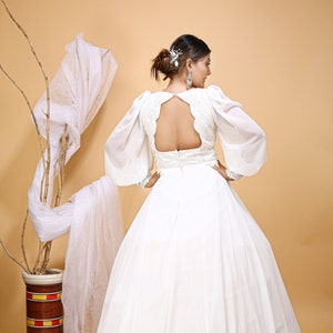 White Lace Wedding Dress: Bohemian Silk Full Sleeve Bridal Gown