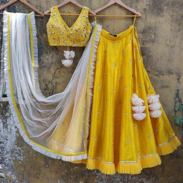 Yellow Designer gown lengha lehenga Indian ethnic traditional wear Indian Suit Chania choli Party wear Yellow dress Wedding wear Function