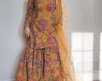 Abito Sharara ricamato con paillettes: abbigliamento da matrimonio pakistano-indiano