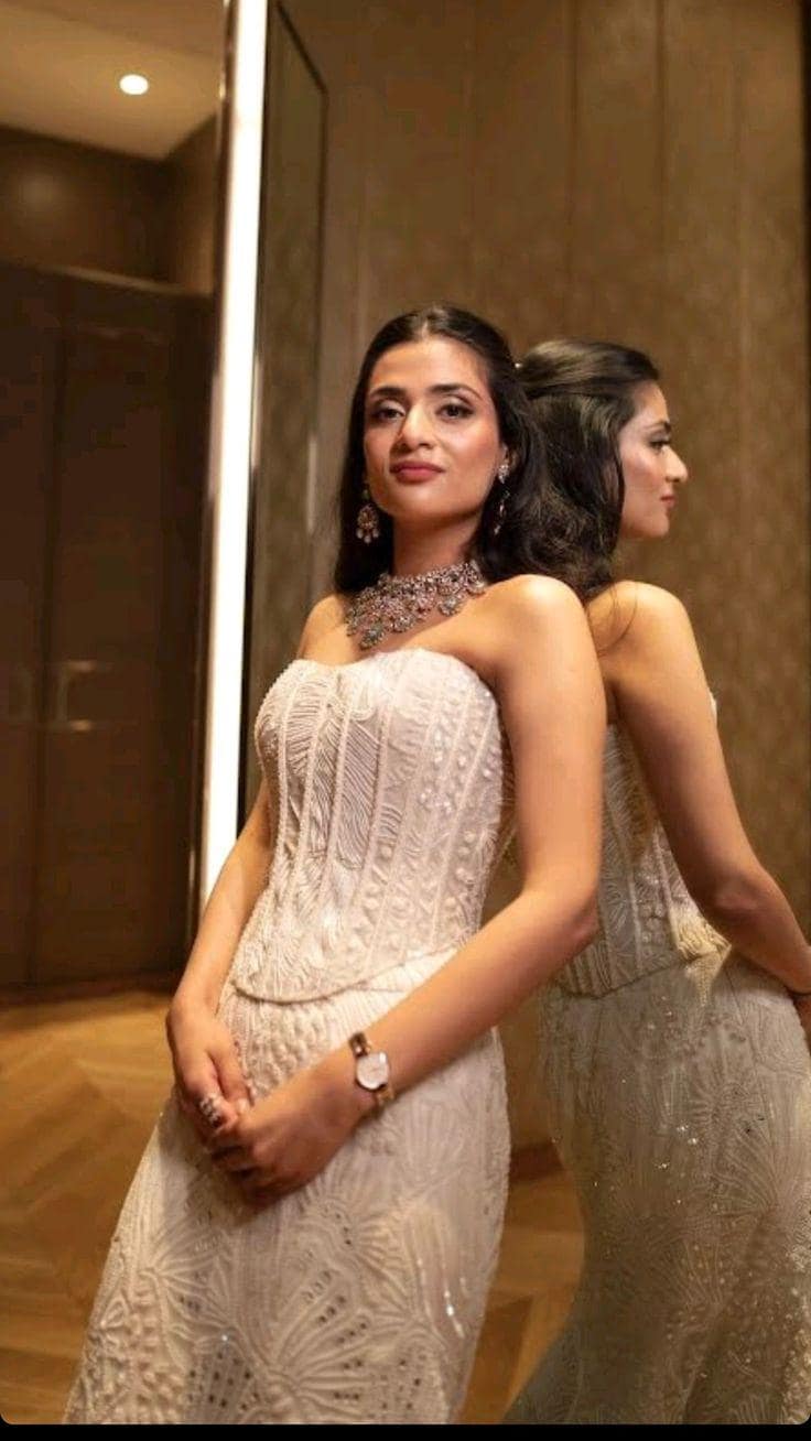 cute tumblr prom dresses Attractive V-Neck 3D Appliques Pink Dress Long QP1199 – SQOSA The gown is made Linea A-line Asymmetric Neck Color:Turmeric Yellow Wedding Dresses Online Sale