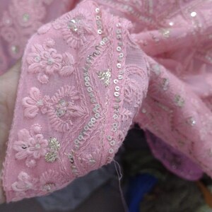 Barn Lehenga Choli: Svart broderad nätklänning, indisk festklädsel bild 3