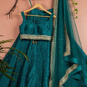 Blue Lehenga Choli with Embroidered Thread: Indian Wedding Sari
