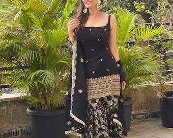 Costume Sharara en georgette brodé de sequins : tenues de mariage indiennes pakistanaises