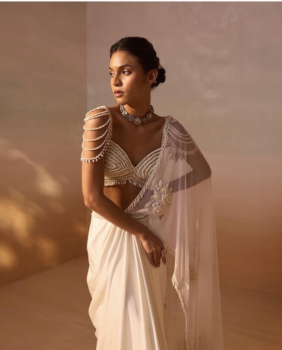 Bras tops bellydance blouses for bellydancers Buikdanswinkel webshop