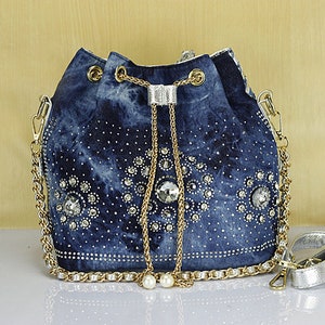 Women's Bag Fashion Bucket Bag Shoulder Slung Woven Rhinestone Chain ...