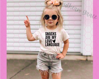 Snacks sind meine Sprache der Liebe | Witzig | Kinder T-Shirts | Lustige T-Shirts | Muttertag | Vatertag | Trending | Digital | PNG | beschreibbar