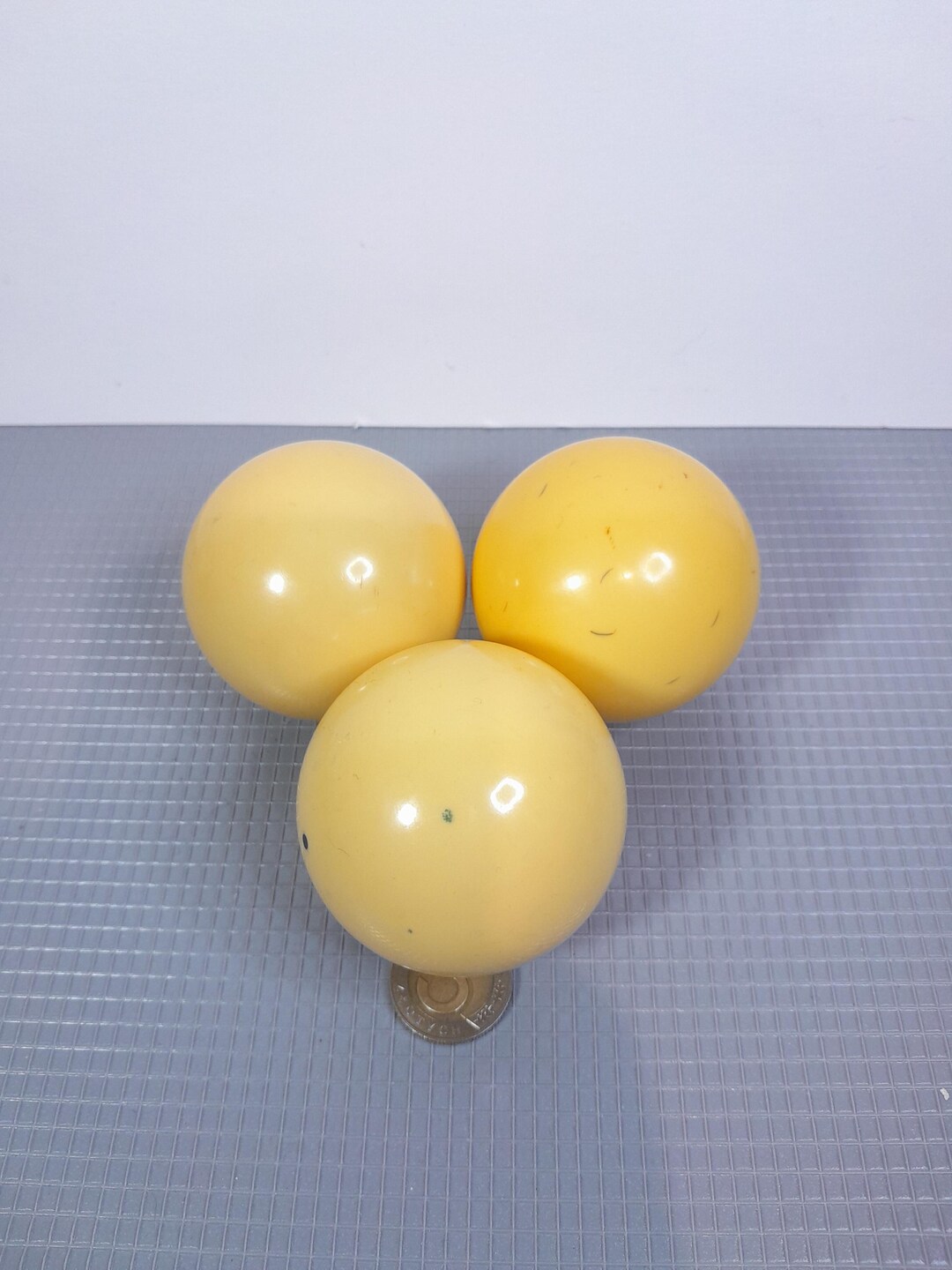 Old Bakelite Balls,yellow Bakelite,faturan,cataline. - Etsy