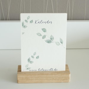 Eeuwigdurende kalender DIN A6 - eindeloos - verjaardagskalender - handbeschilderd en in printkwaliteit - om neer te zetten inclusief houten kaartenstandaard