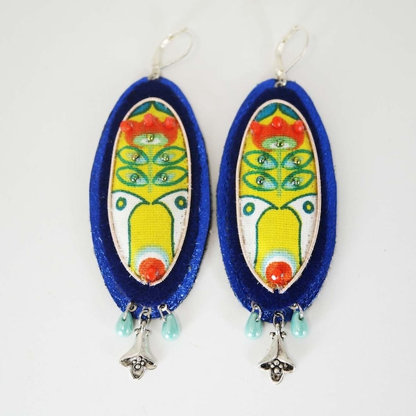 Boucles d'oreilles brodées à la main ovales tissu mexicain feutrine cuir perles jaseron, style vintage motif oiseau fleurs rétro Acapulco