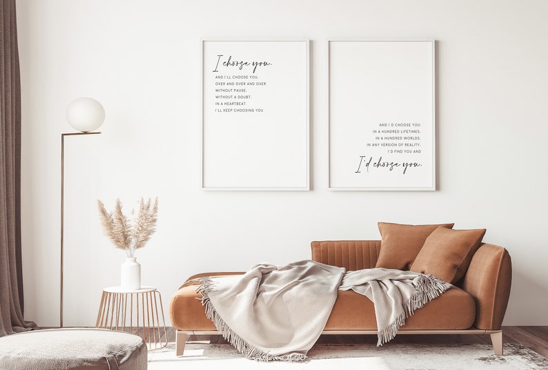Set di targhe in legno "I Choose You" per la decorazione della camera da letto principale, quadri incorniciati per coppie da appendere sopra il letto o sui comodini. immagine 6