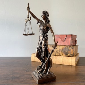 Blind Lady Justice Themis Goddess Statue Decor