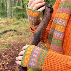 Fair Isle Wrist Warmers in Recycled Wool image 3