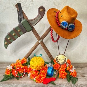 Cosplay de Portgas D. Ace: Sombrero, daga, collar, pulsera y logo (FanArt)