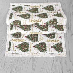 Christmas Tree Quilted Table Runner: Holiday Winter Decor