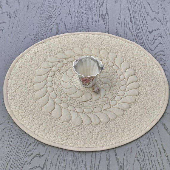 Handmade Quilted Round Table Topper: Holiday Table Runner