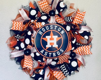 Pick Your Team Deco Mesh Baseball Wreath