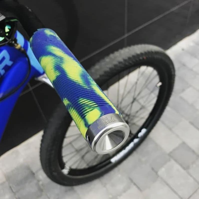 oil slick bike grips