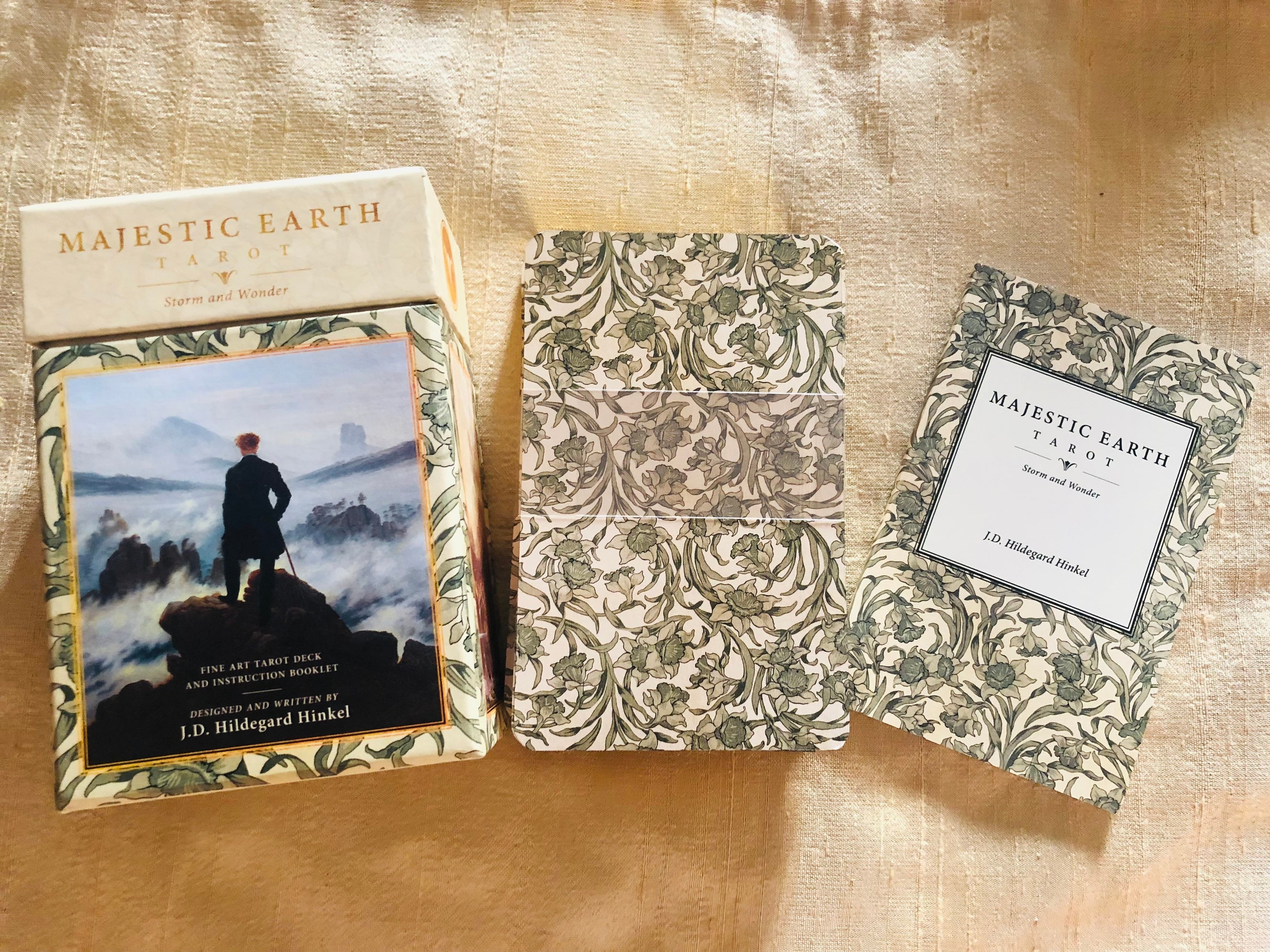 希少 マジェスティックアースタロットmajestic earth tarot